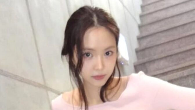 「Apink不和説→結婚式欠席」ソン・ナウン、脱退から4年目の心境「枠を壊したい」