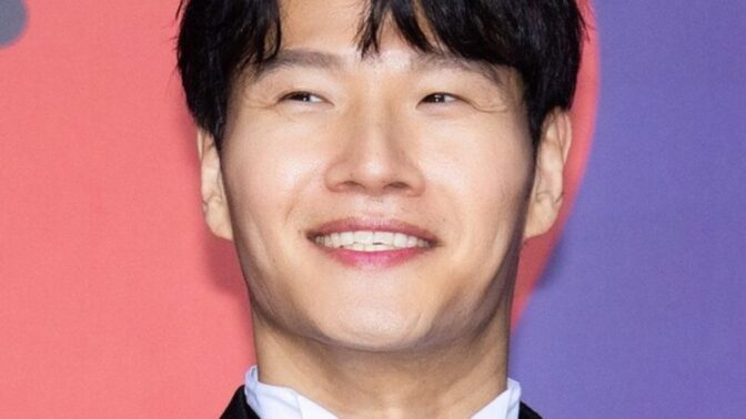 既婚者キム・ジョングク、極秘結婚後初の重大発表…「私にも良いニュースが」（『ランニングマン』）