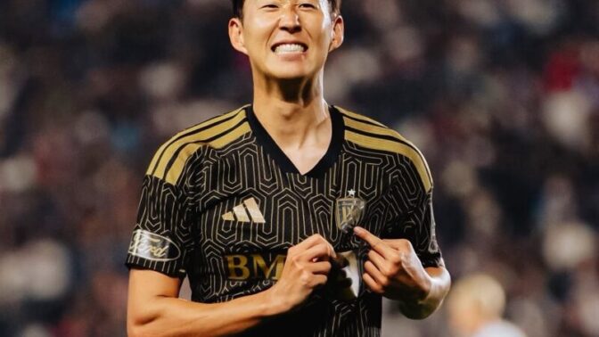 ソン・フンミン、今季リーグ初ゴール！PK譲渡から自らネットを揺らしLAダービー3-0快勝に貢献