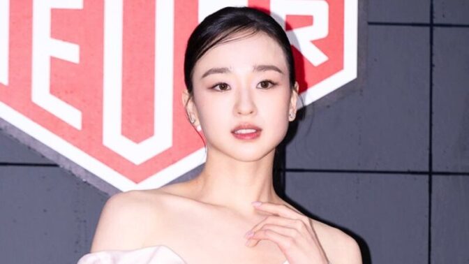 「100億円の新婚邸」ソン・ヨンジェ、痩せ細った体で“育児の英雄”に変身…「肩甲骨が浮き出るほど」