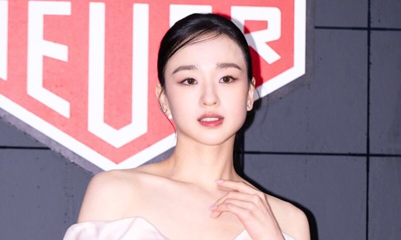 「100億円の新婚邸」ソン・ヨンジェ、痩せ細った体で“育児の英雄”に変身…「肩甲骨が浮き出るほど」