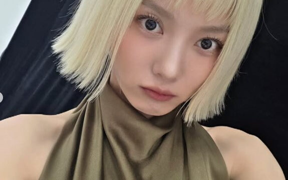 キム・ユジョン、衝撃の金髪イメチェン！