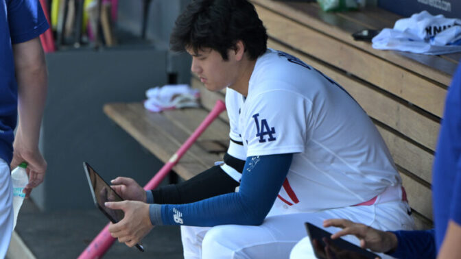 配球も選手交代もAIが判断？野球界に迫る「AI化」の波…MLBは導入に待った