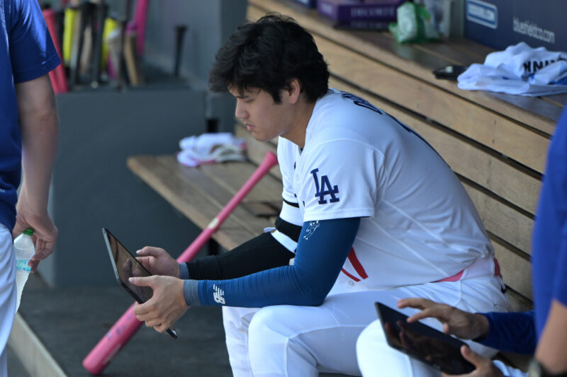 配球も選手交代もAIが判断?野球界に迫る「AI化」の波…MLBは導入に待った
