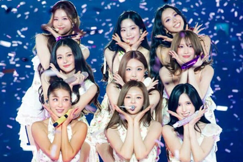 TWICE、11年の絆にファン涙…「解散しないで」悲痛な声相次ぐ