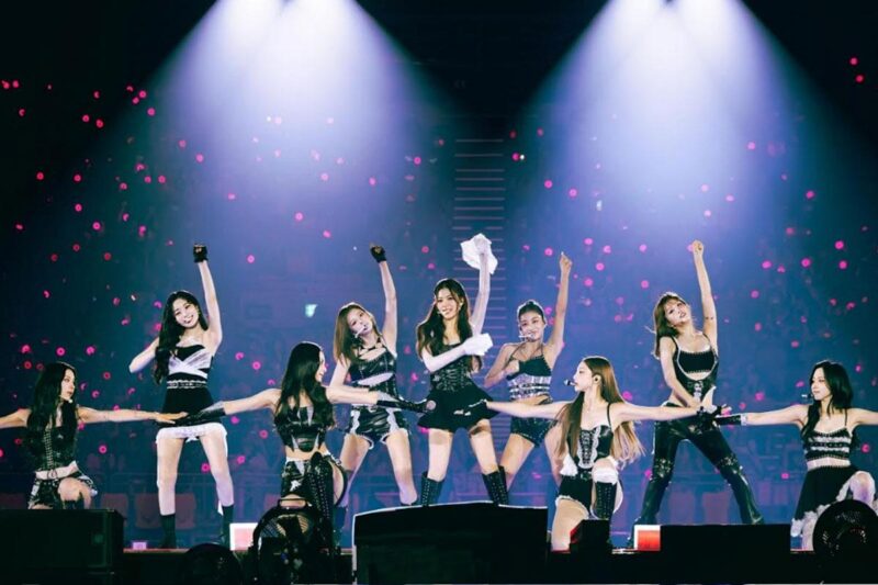 TWICE、11年の絆にファン涙…「解散しないで」悲痛な声相次ぐ