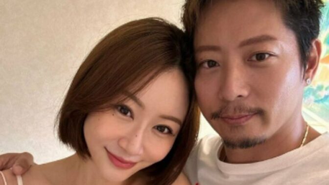 「引退」男性歌手、脱税で実刑の妻に怒り爆発→「借金まみれ、離婚準備」
