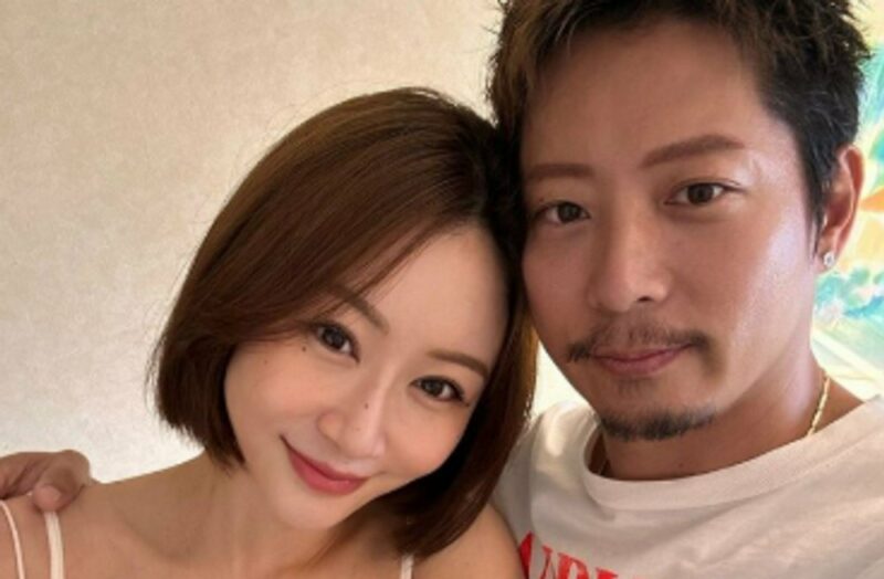 「引退」男性歌手、脱税で実刑の妻に怒り爆発→「借金まみれ、離婚準備」