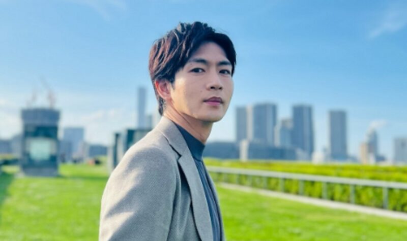 一般女性♥と結婚の有名俳優、結婚1年でパパに「優しさと笑顔あふれる家庭に」