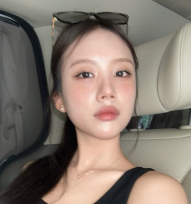元サッカー韓国代表イ・ドングクの娘ジェシ、ノースリーブ姿で“ホットガール”に変身!アイドル顔負けの美貌が話題