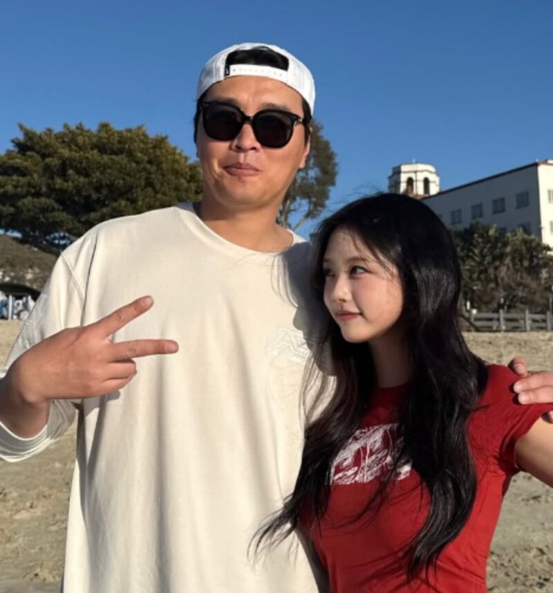 元サッカー韓国代表イ・ドングクの娘ジェシ、ノースリーブ姿で“ホットガール”に変身!アイドル顔負けの美貌が話題