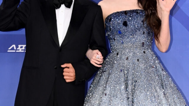 チョン・ヒョンム＆イム・ユナ、今年もタッグ！5年連続で「青龍シリーズアワード」の顔に
