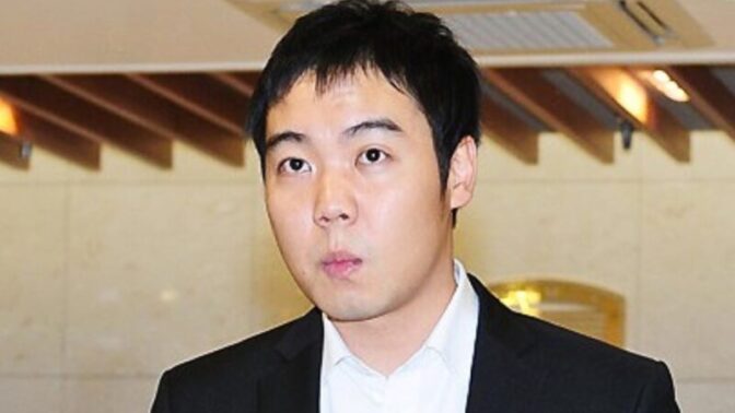 100億ウォン資産家説の芸人投資家ファン・ヒョンヒ、株式市場に警告「今は絶対に買うな、プロの主戦場だ」噂の真相も激白！