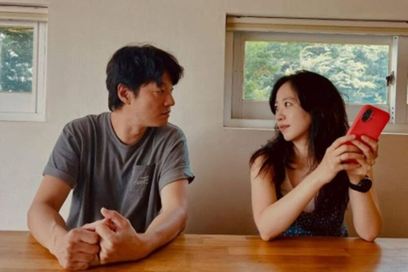 チョン・ヘジン&イ・チョンヒ、すっぴんでも変わらぬ美男美女ぶり!結婚16年目もラブラブな姿に「本当に憧れる」と反響