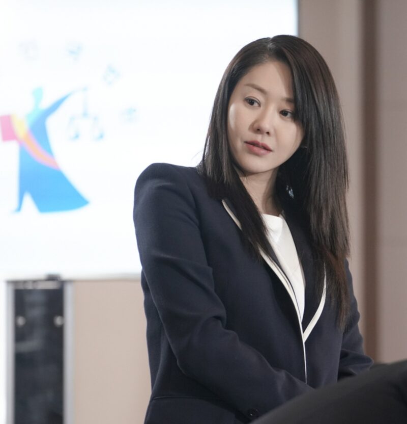 視聴率64％の国民的女優、新ドラマ撮影中にPD暴行で降板
