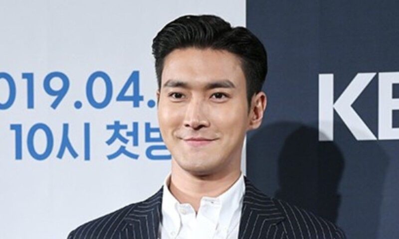 チェ・シウォンまた…「再選挙デモ」映像に太極旗残し→「韓国国民として誇りに思う」
