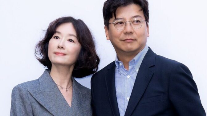 「妻が不幸なら家庭も円満にならない」オ・ヨンス＆ソン・ジチャン夫妻、変わらぬラブラブぶり！仲良し展覧会デートで明かした夫婦の哲学