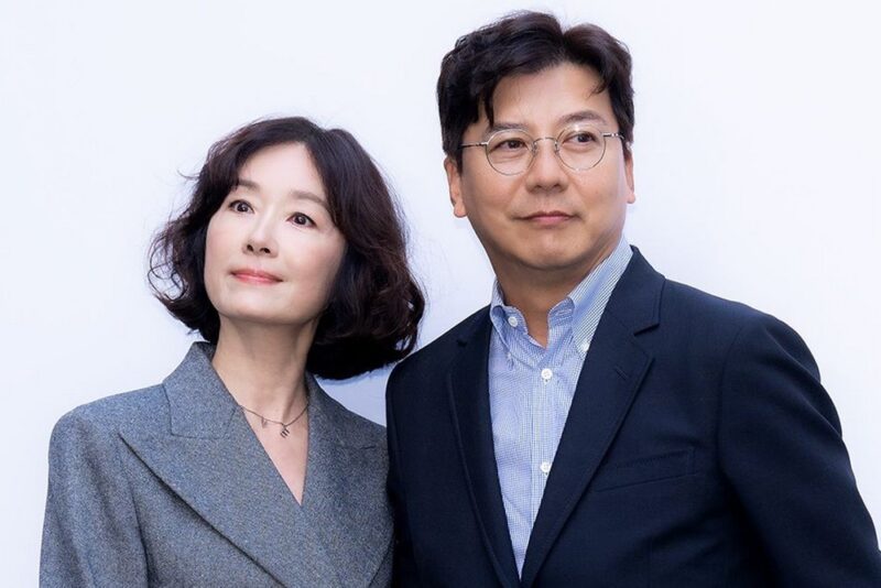 「妻が不幸なら家庭も円満にならない」オ・ヨンス＆ソン・ジチャン夫妻、変わらぬラブラブぶり！仲良し展覧会デートで明かした夫婦の哲学