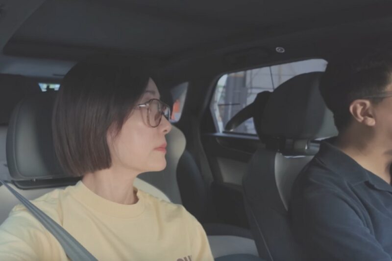 「オ・ヨンス、ソン・ジチャンと展覧会デート 変わらぬラブラブぶり「妻が不幸なら家庭も円満にならない」」