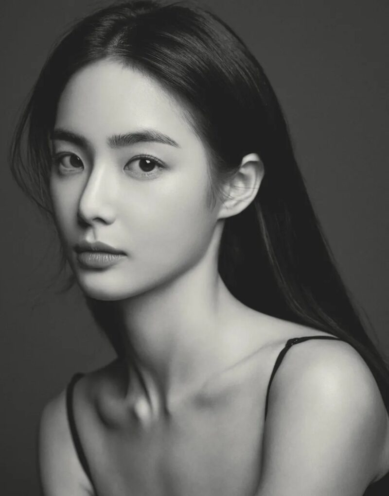 Netflix1位韓国ドラマの幽霊役女優、記者も絶賛の美貌