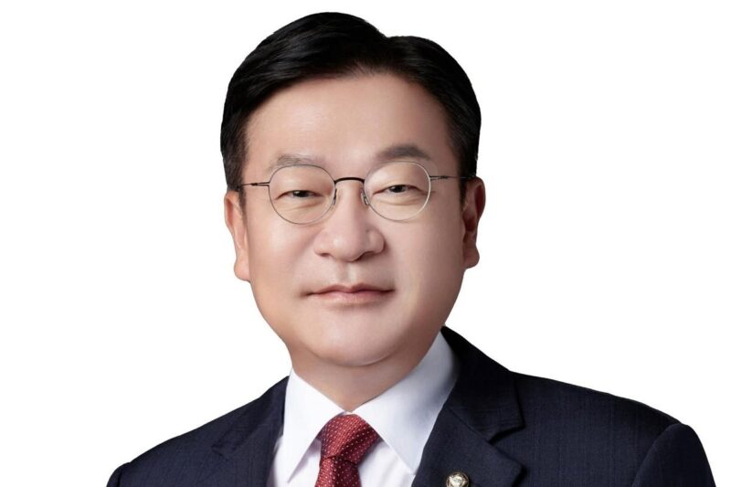 与党・国民の力、修羅場に…罵声とつかみ合いの騒動へ