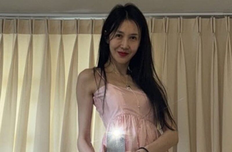ユン・ヘジン、夫オム・テウンから毎年C社の高級指輪「結婚記念日のプレゼントコレクション」公開