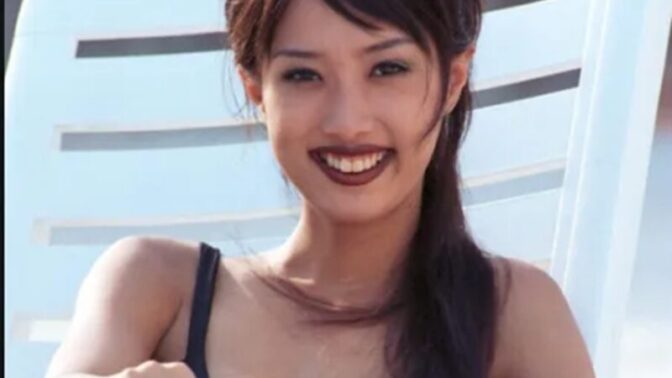 結婚わずか2ヶ月で離婚…14年の沈黙を破った「元祖マンボガール」女優イ・ソンジョン、YouTube開設で明かした空白期と現在の本音