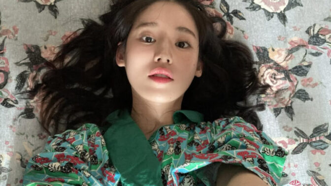 21歳でママに。ドラマ『太陽の末裔』看護師役パク・ファンヒ、15歳になった息子の成長と歩みを公開