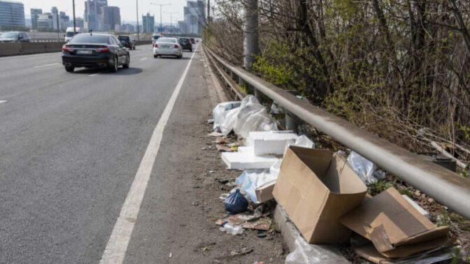 「路上ゴミ157トン」衝撃の現状…通報で報奨金も、韓国で対策強化へ