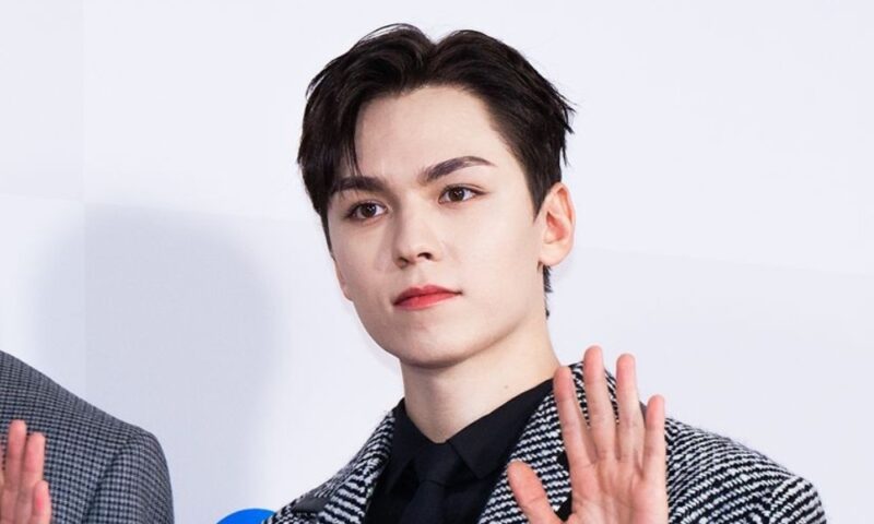 SEVENTEEN ドギョム＆バーノン、電撃入隊を発表！「全員再契約」完了、8月と9月に相次いで服務へ