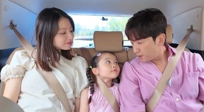 이민우♥이아미, 둘째 딸 출산 1년 만→어느새 ‘아빠 판박이’로…”니가 너무 좋아”