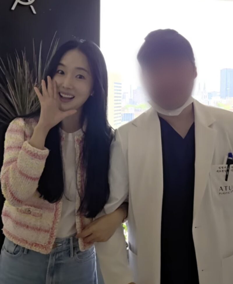 イ・ジョンヒョン、医者の夫の実家は超エリート…義父から義弟まで「江南開業」PRに乗り出す