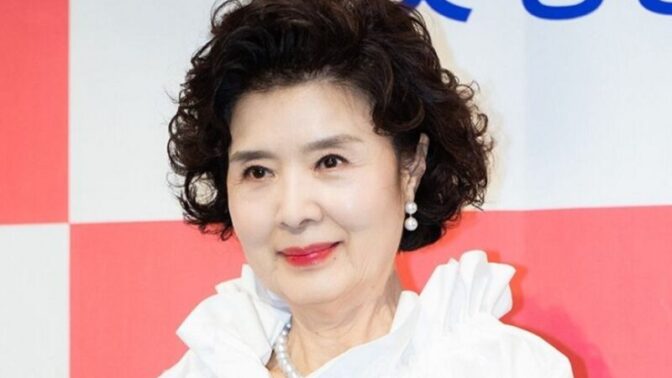 ベテラン女優ユン・ミラ、初のバラエティ『ラジオスター』出演！「母の言葉を胸に5000倍の競争率を突破」デビュー秘話やYouTubeへの情熱を告白