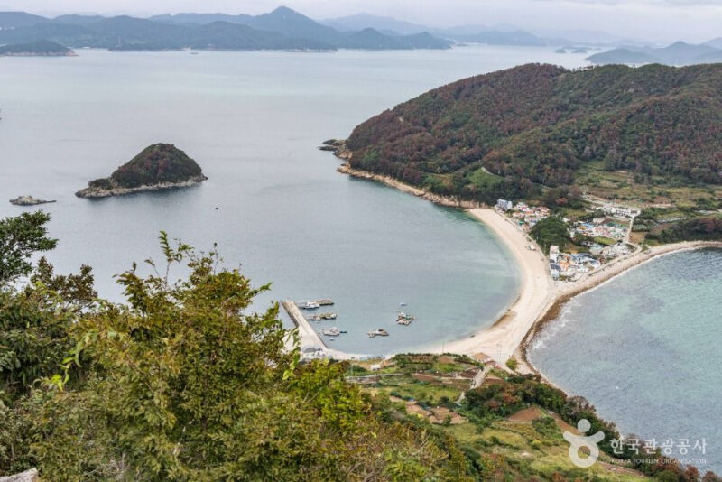 「統営港から船で40分」まるでヨーロッパ！韓国の絶景離島が話題