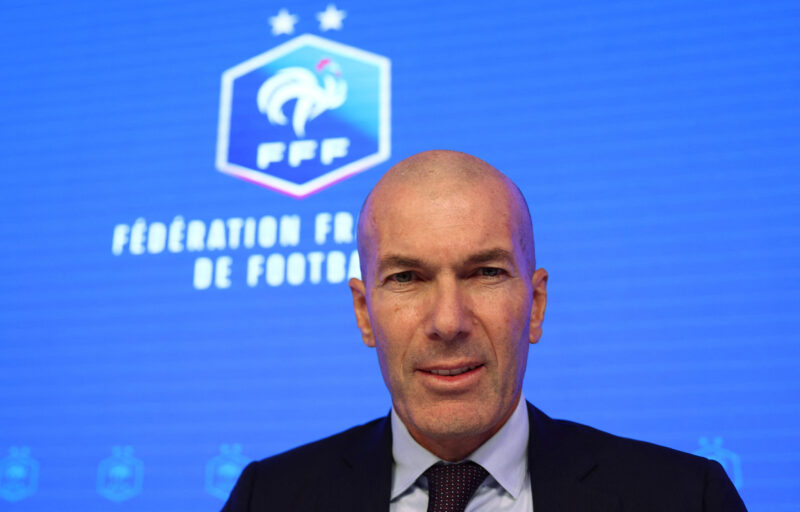 「W杯の英雄」ジネディーヌ・ジダンがフランス代表監督に就任！「優勝のためにすべてを捧げる」と決意を語る