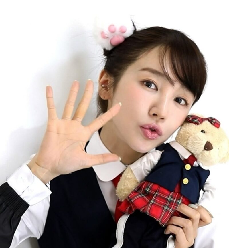 アンチファンに塩酸水鉄砲を浴びせられトラウマを抱えた女優の現在