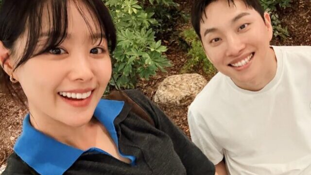 ソン・ジウン＆パク・ウィ、手つなぎ新婚ショットを公開…変わらぬラブラブぶりに反響