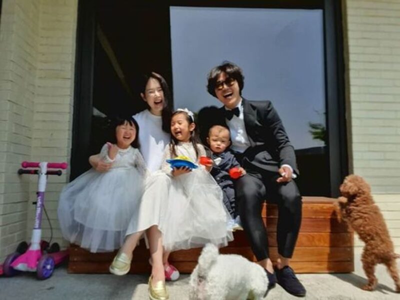 韓国代表イケメン俳優、歌手カップルが4回目のデートで結婚を正式発表「祝福の輪」
