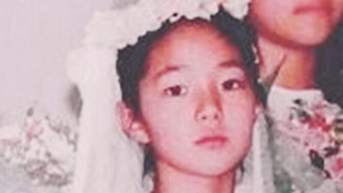 「高1の下校中にひと目惚れ」…事務所代表が3年間親を説得し続けた女優チェ・スビンの現在
