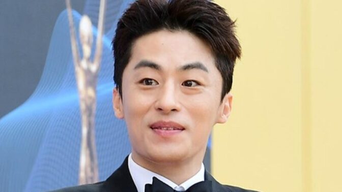 ク・ギョ Hwan、イ・オクソプ監督とついに結実…「9月に」