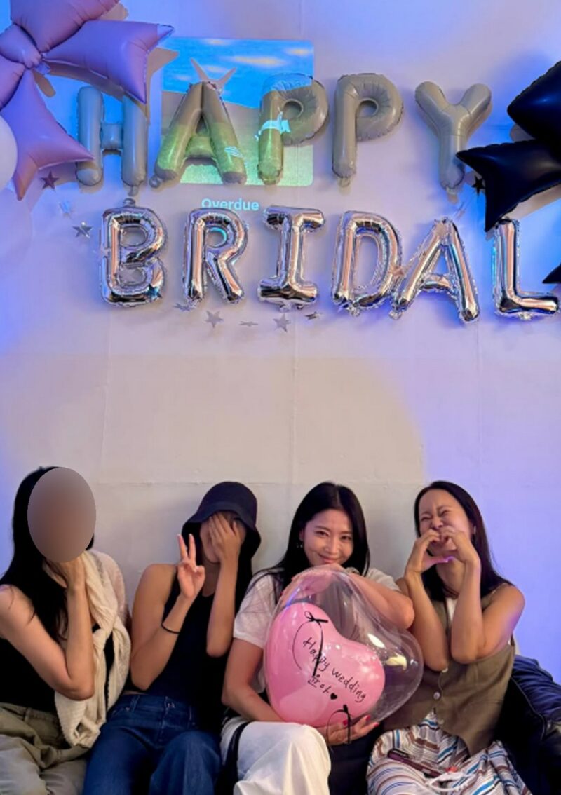 '재혼' 오윤아, 발달장애 아들과 브라이덜 샤워 현장 공개…"내 사랑들아, 고마워"