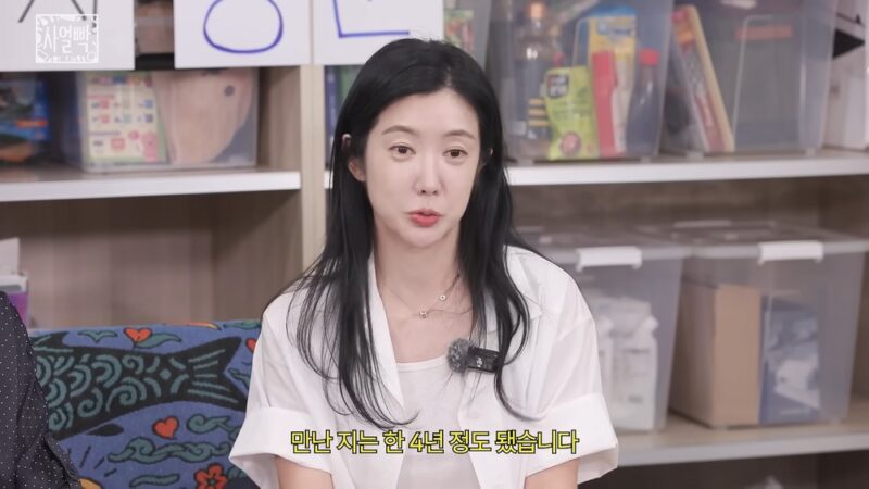 「黒白」キム・ドユンシェフ、4年交際の相手は「悩める夫婦」キム・ソヨンだった…「徹底的に存在を隠していた」