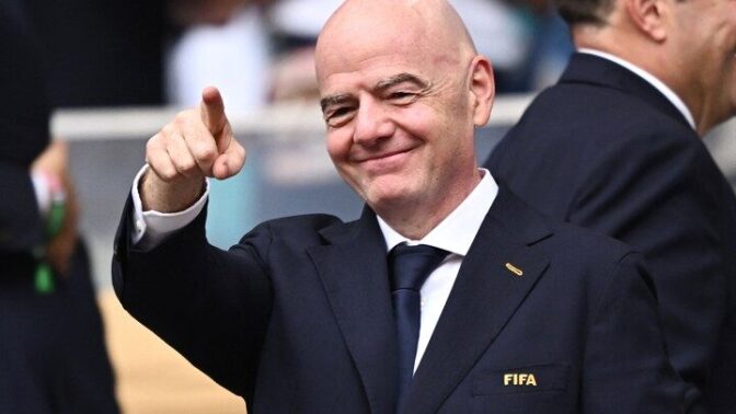 FIFAインファンティーノ会長に辞任圧力と弾劾説が浮上！サッカー界の猛反発で進退窮まる