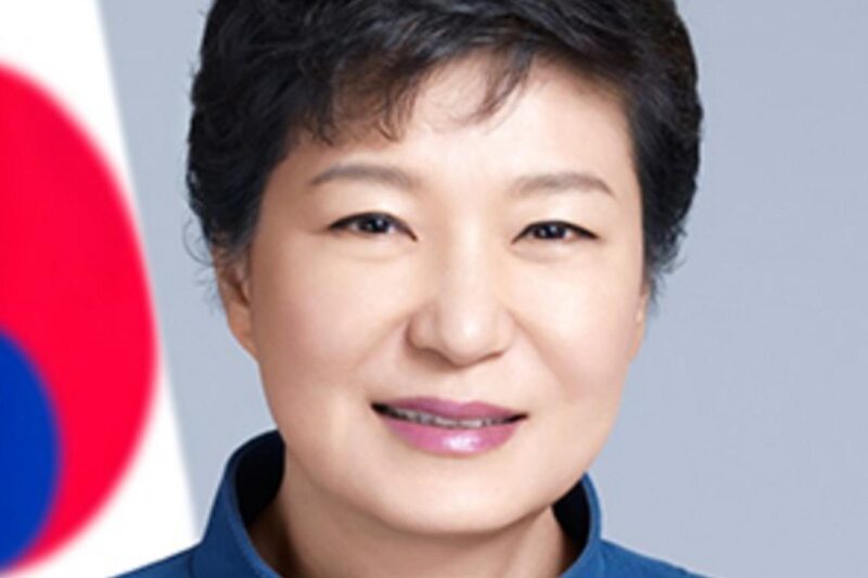 朴槿恵氏、李明博政権に我慢の限界か…自ら表舞台へ「出撃」