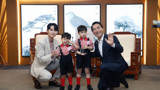 キム・ジュノの息子ウヌ＆ジョンウ、論山いちごエキスポの広報大使に就任