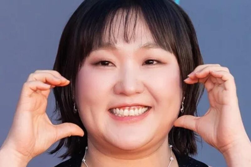 「再選挙パロディ」のイ・スジ、国民に謝罪…「申し訳ありません」