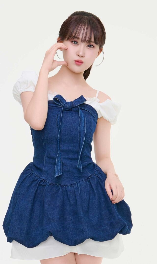 キム・ダヒョン、シンガーソングライターに変身…自作曲収録の新譜「イモティコン」14日発売