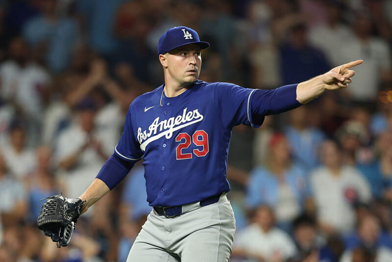 ドジャース移籍のタリク・スクバルがデビュー戦で好投も…チームは5連敗と悪夢から抜け出せず