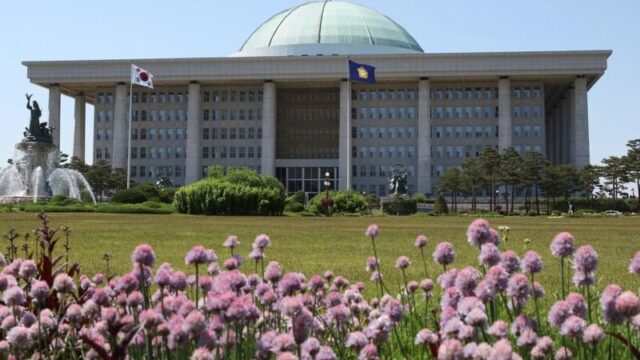 国会、光復節を控え決断…「公式発表」へ