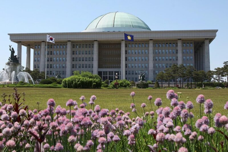 国会、光復節を控え決断…「公式発表」へ